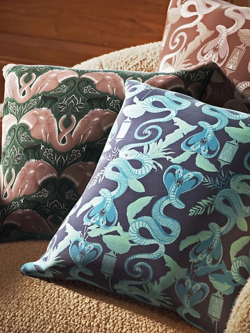 Cobra Neutral Pillow Case 20